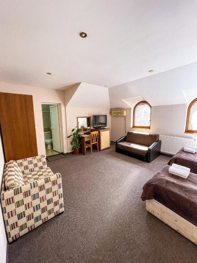 Family Hotel Palermo Tutrakan Extérieur photo
