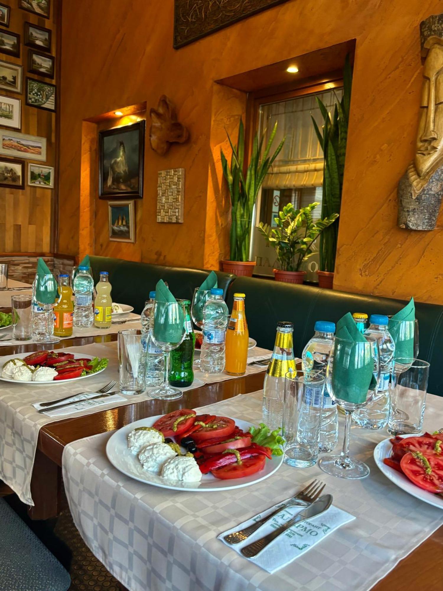 Family Hotel Palermo Tutrakan Extérieur photo